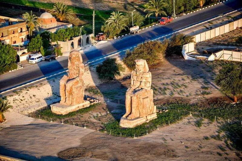 Colossi of Memnon standing tall during Christmas morning excursion from Nile Cruise